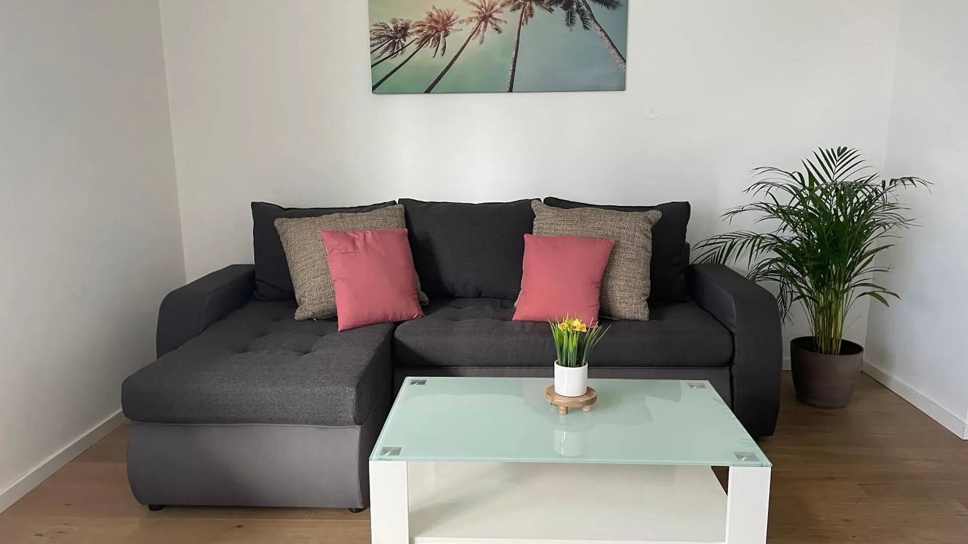 Central Large Apartment With Balcony Vienna Austria