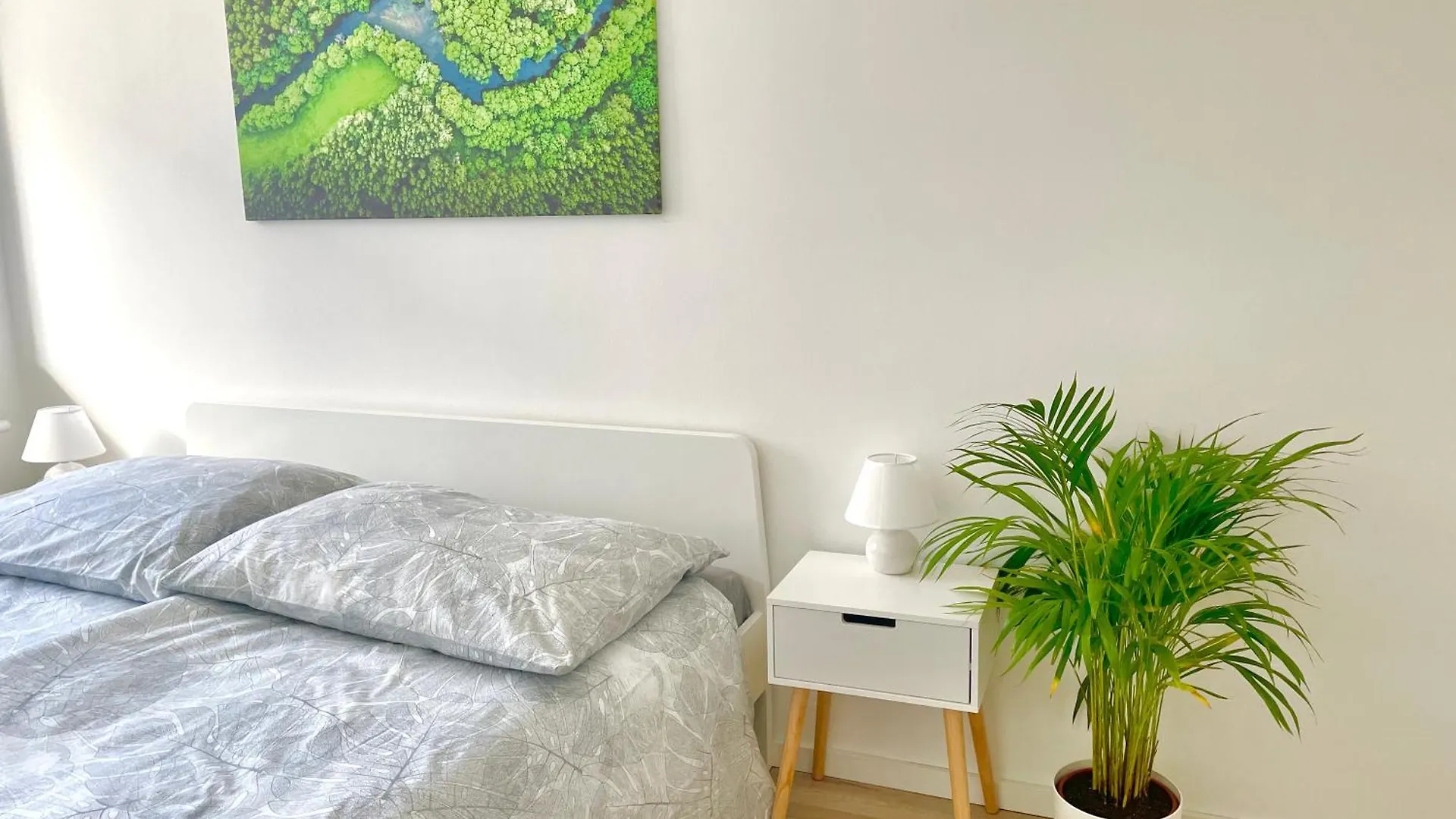 Central Large Apartment With Balcony Vienna