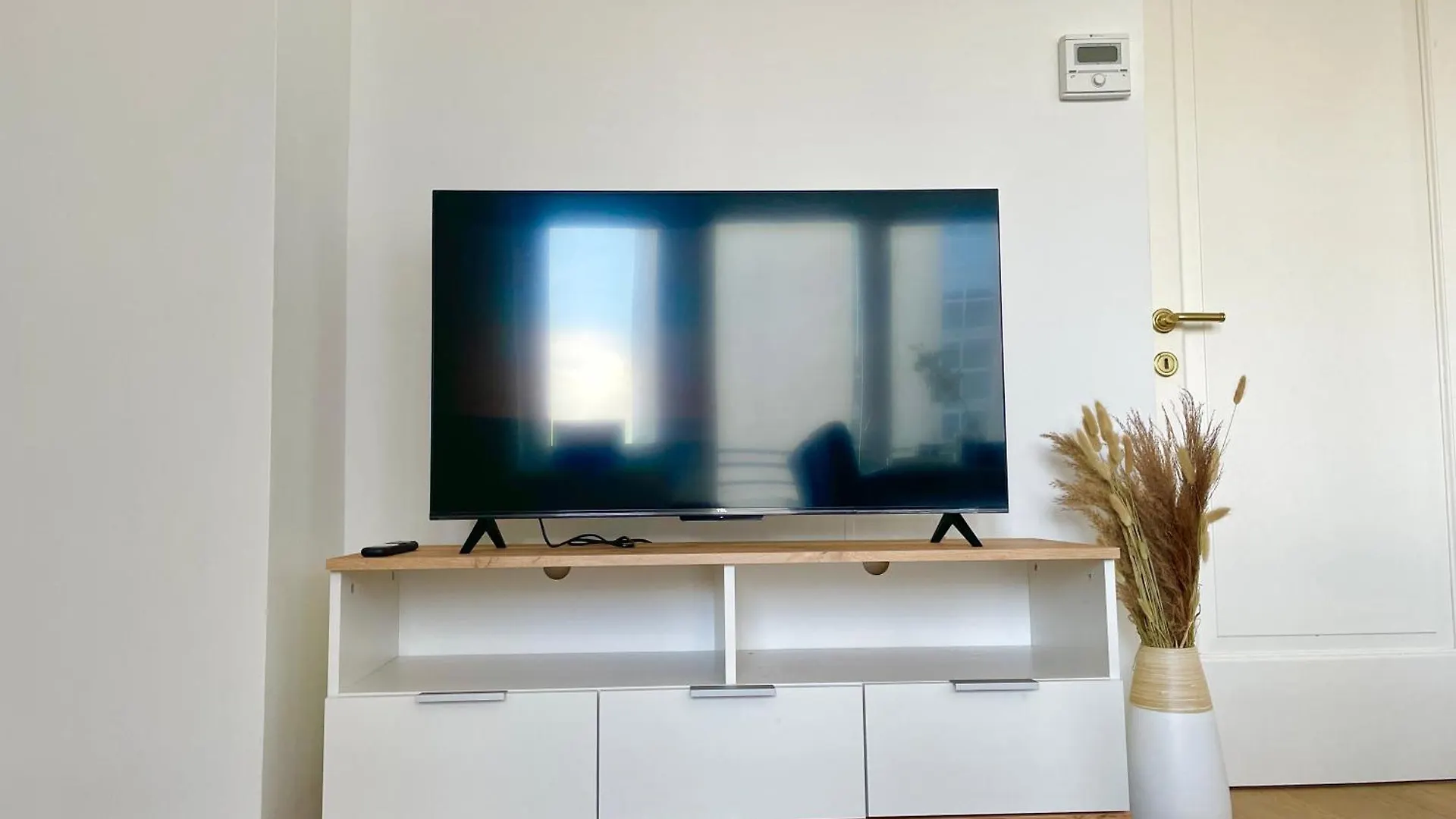 Central Large Apartment With Balcony Vienna