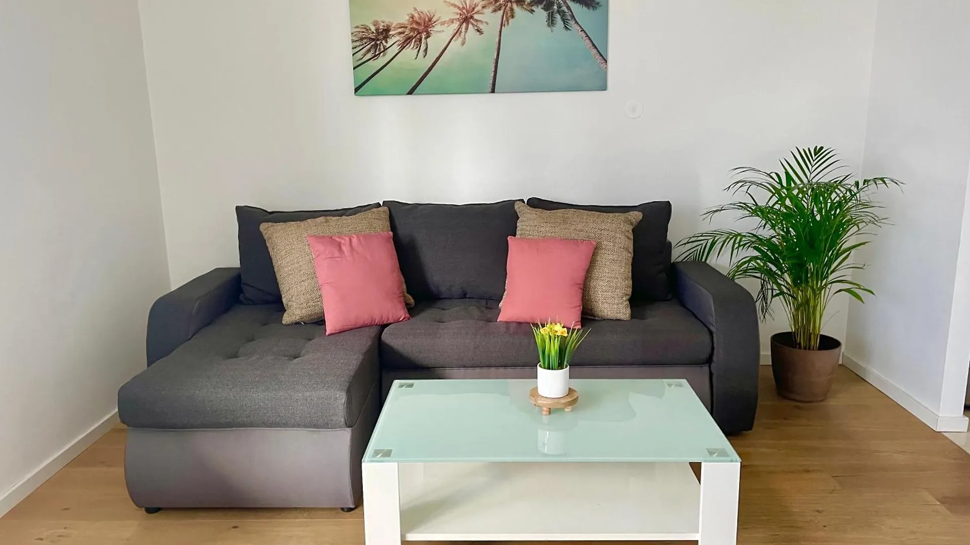 Central Large Apartment With Balcony Vienna Austria